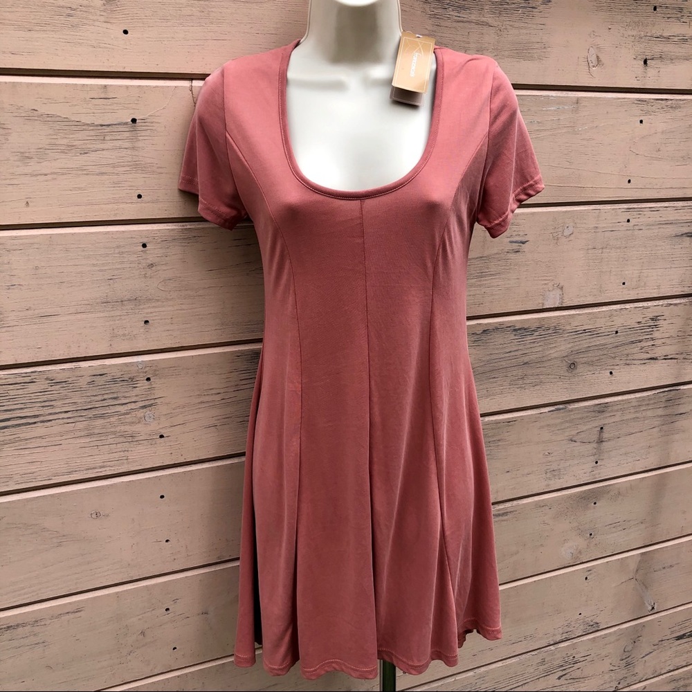 NWT Francesca's Dress Blush Short Sleeve Small